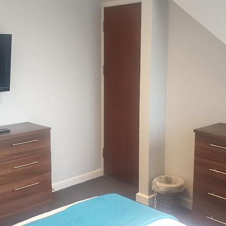 Lockinbar Holiday Apartments Tenby Exterior foto
