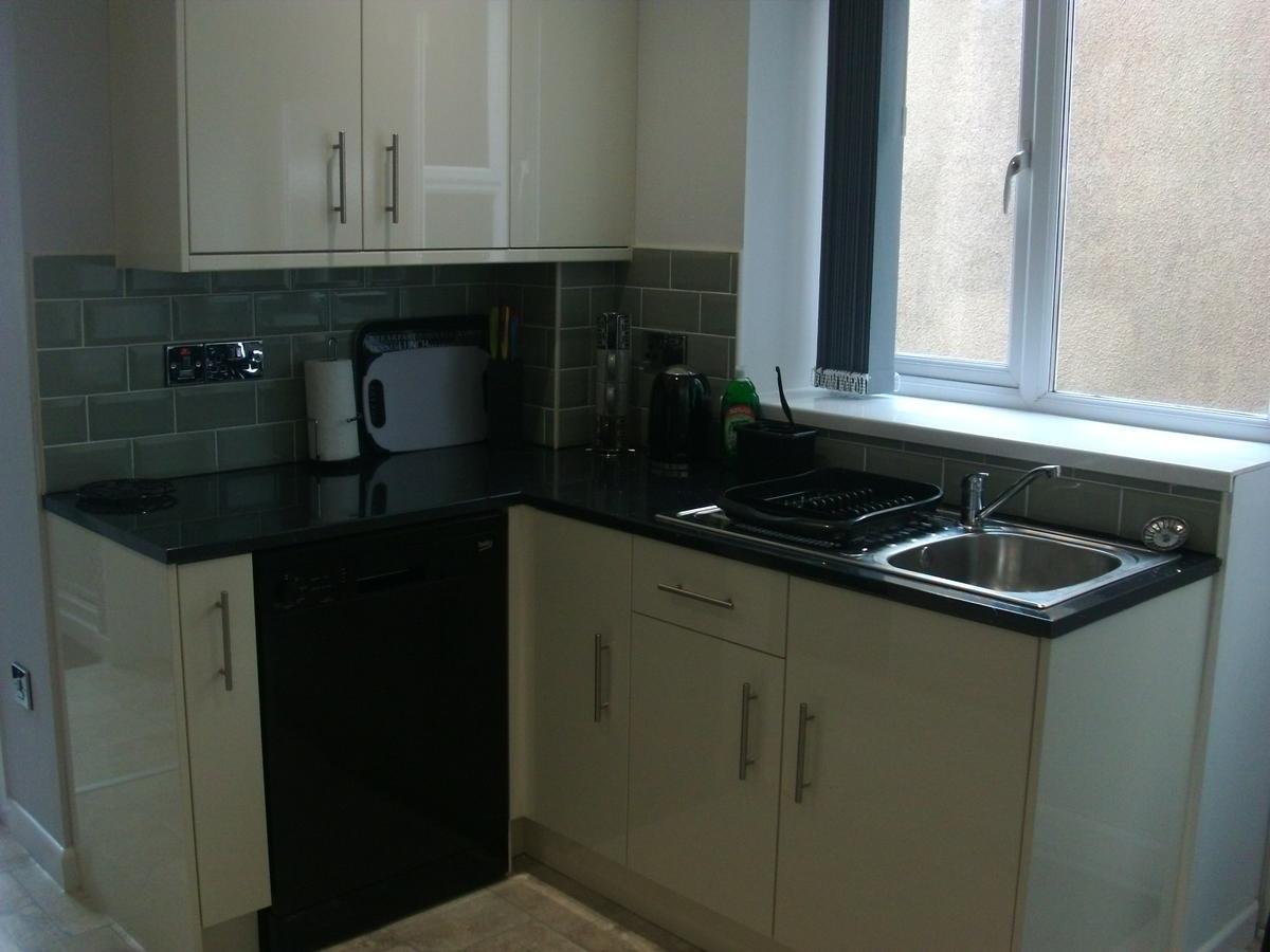 Lockinbar Holiday Apartments Tenby Exterior foto